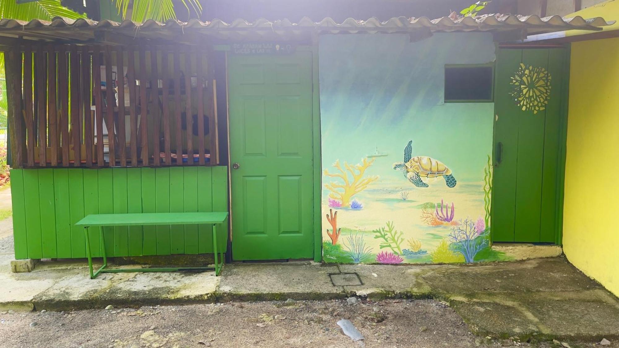 Casa Mamre Hostel Cahuita Exterior foto