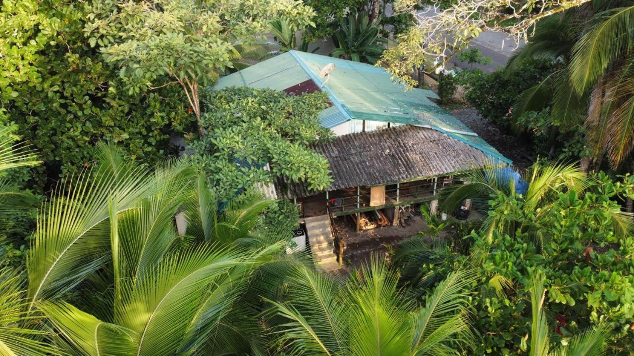 Casa Mamre Hostel Cahuita Exterior foto